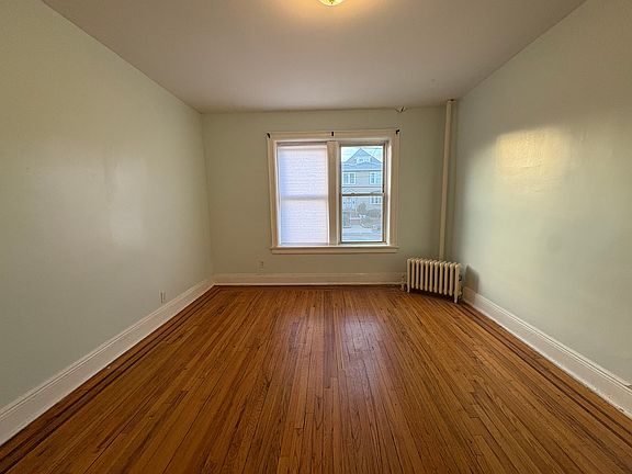 4th image of 160 Avenue C #A2
