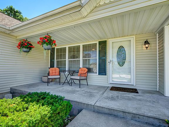 3rd image of 4680 Hidden Creek Ln