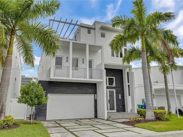 8237 NW 33rd Ter, Doral, FL 33122