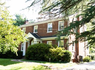 2001 Ivy Rd, Charlottesville, VA 22903