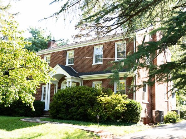 2001 Ivy Rd