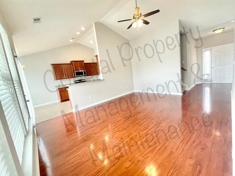 135 Carolina Oaks Dr — Photo 11