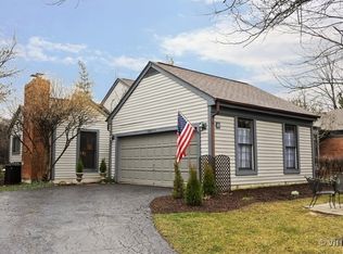 100 Warrington Dr, Lake Bluff, IL