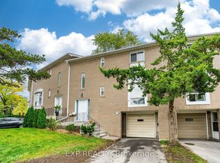 55 Rameau Dr E #210, Toronto, ON M2H1T6