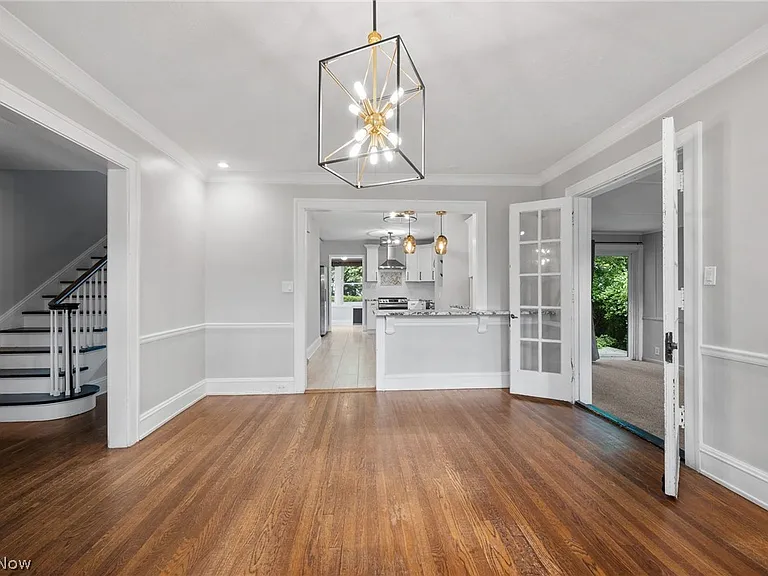 2924 Brighton Rd — Photo 3