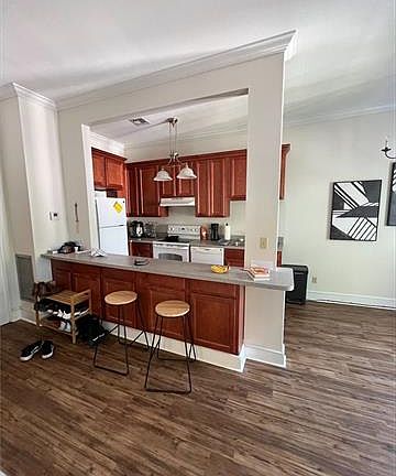 3rd image of 3116 Prytania St APT 14