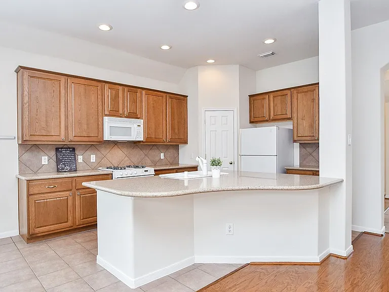 4703 Camden Brook Ln — Photo 12