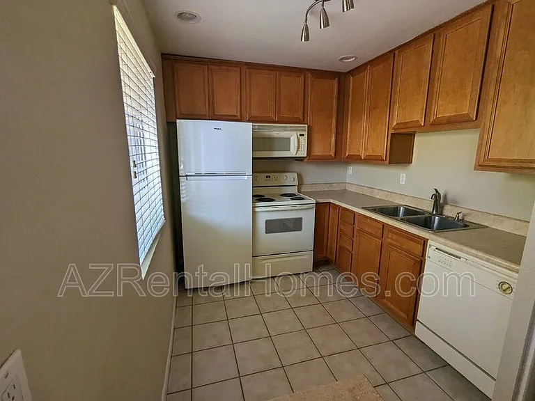 4354 N 82nd St #281 — Photo 10