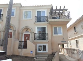 710 1st Pl, Hermosa Beach, CA 90254