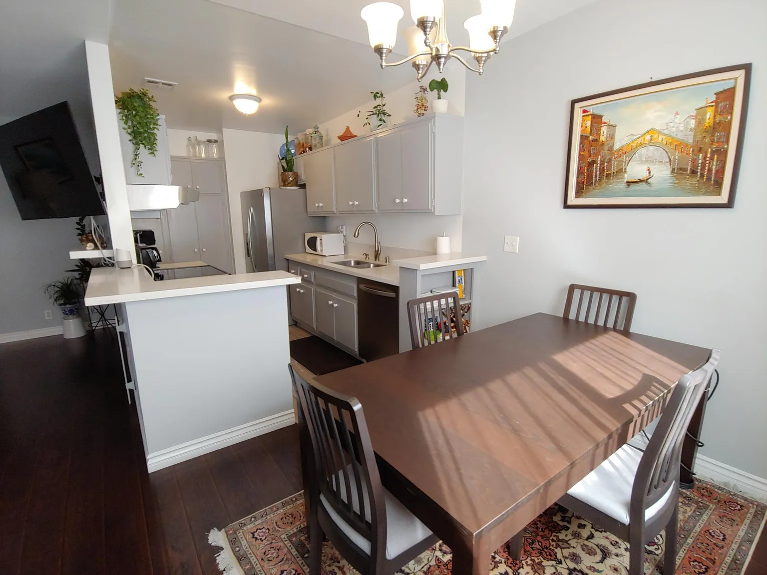 5403 Newcastle Ave — Photo 4