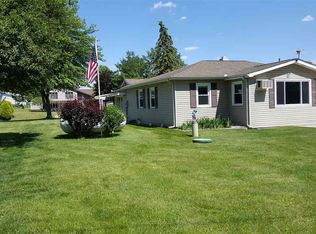 11850 N Rumpelstiltzkin Dr, Cromwell, IN 46732