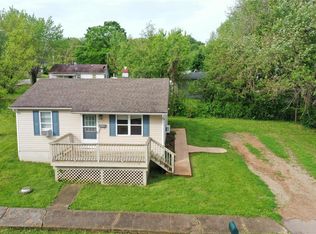 402 Nicholson Dr, Potosi, MO 63664