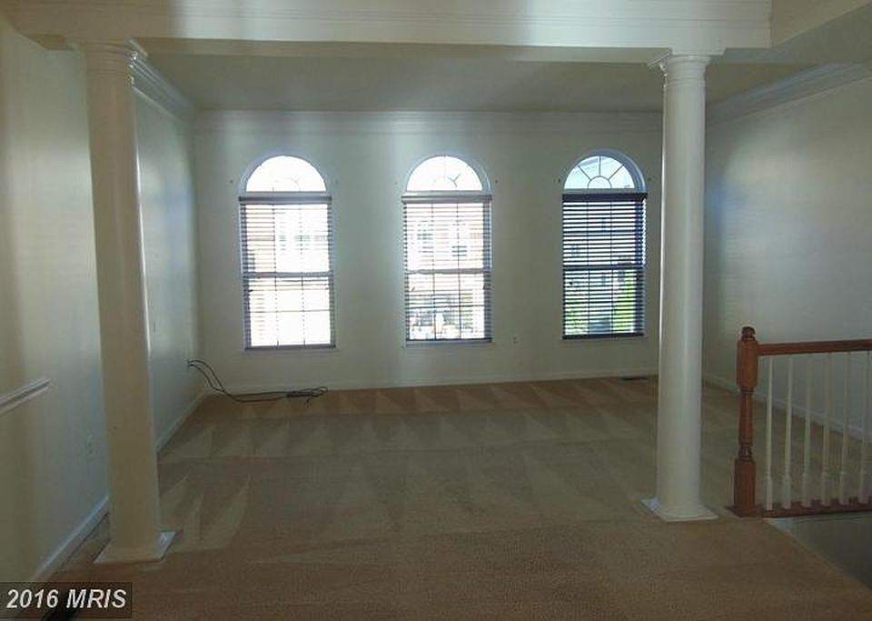 1st image of 17604 Harpers Ferry Dr