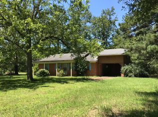 3869 N Columbus Ave, Louisville, MS 39339