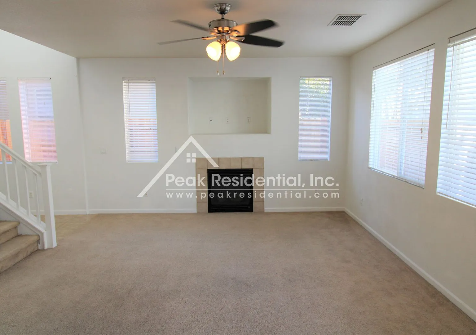 Natomas Area 3bd/2.5ba House with 2 Car Garage — Photo 2