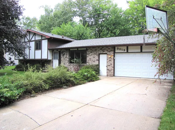 3013 Highbrook Dr, Midland, MI 48642