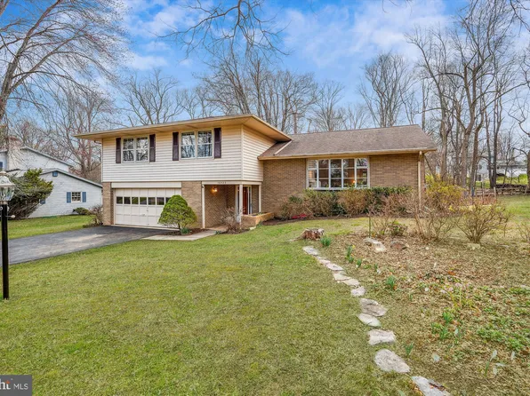 16523 Kipling Rd, Rockville, MD 20855