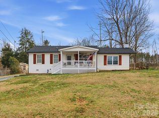 3601 Chapelwood Dr, Gastonia, NC 28052