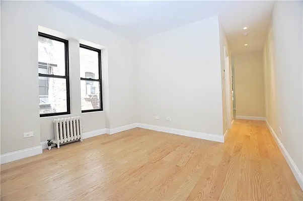 Rented by Buchbinder & Warren | media 22