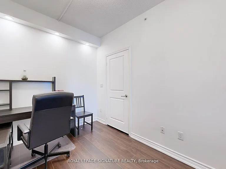 386 Yonge St #4508 — Photo 23