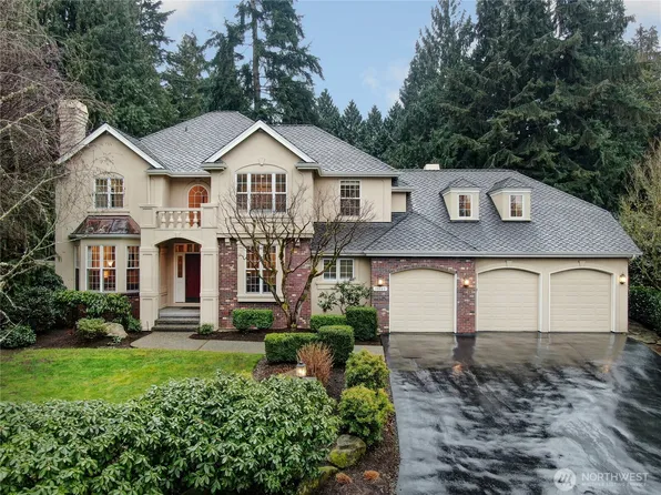 19843 NE 124th Court, Woodinville, WA 98077