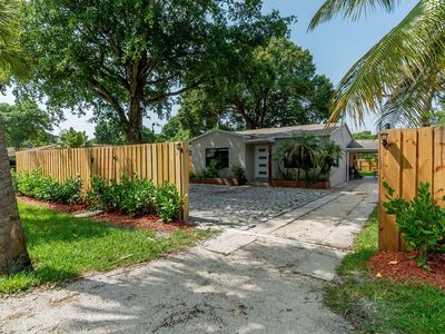 1041 NW 7th Avenue, Fort Lauderdale, FL, 33311