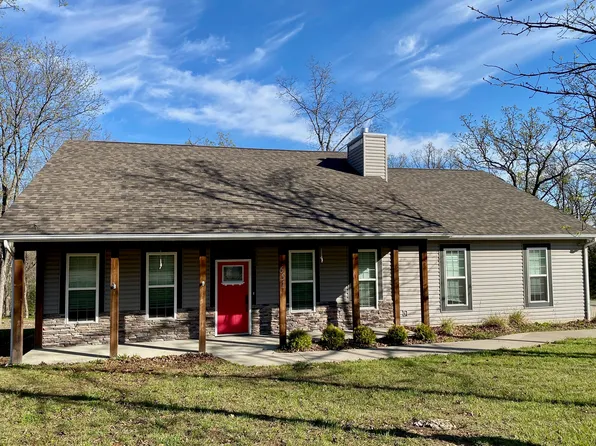 651 Cherokee Rd, Lake Ozark, MO 65049