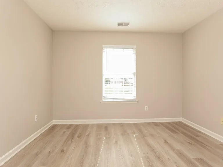 1004 Don Blair Dr — Photo 14