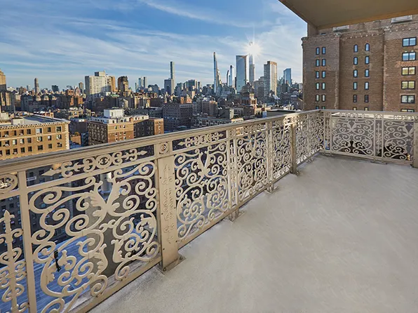 2150 Broadway image 11 of 27