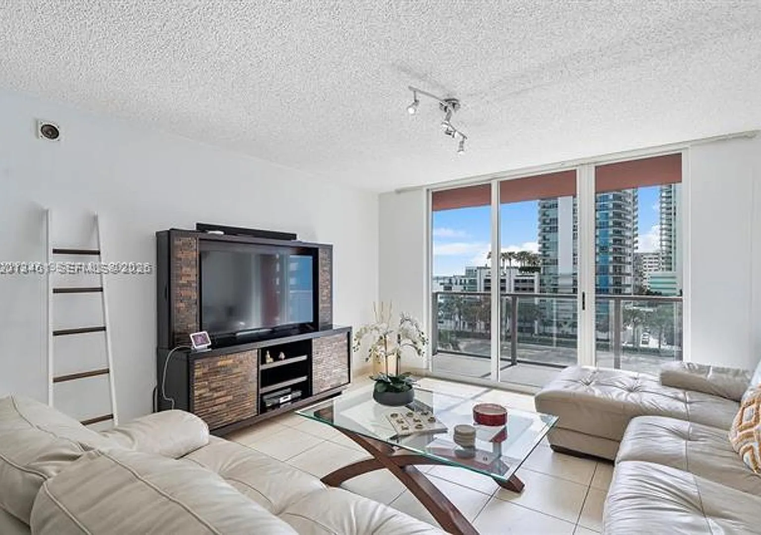 1155 Brickell Bay Dr cu-603, Miami, FL 33131 — Photo 4