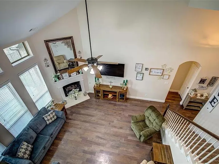 309 Midnight Dr — Photo 23