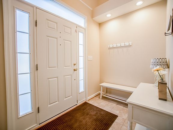 3rd image of 7333 Ardglass Dr