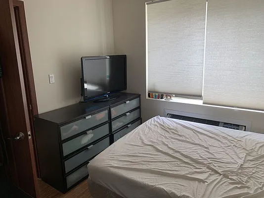Rented by 18 REALTY | media 11