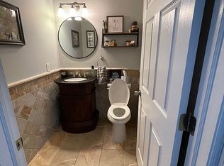 116 E Springtown Rd, Long Valley, NJ 07853