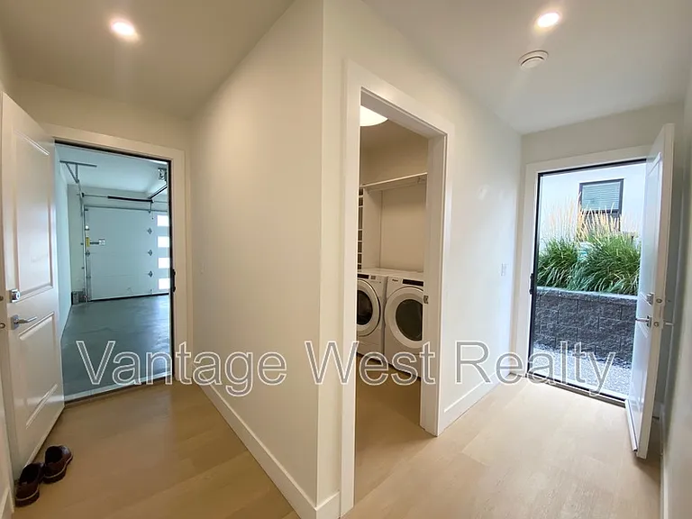 767 Deans Dr #2 — Photo 18