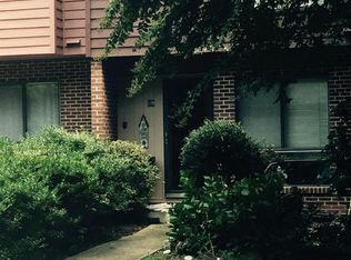 2275 Chestnut Burr Ct, Reston, VA 20191