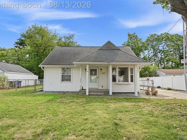 2709 2nd St, Westland, MI 48186