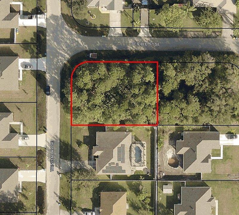 1st image of 806 Seville St