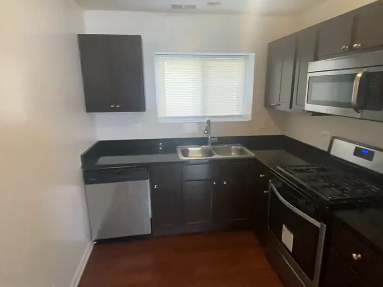 2542 W Fitch Ave #3 — Photo 2