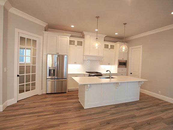 5th image of 6431 Passionflower Dr
