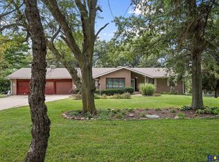 221 S 162nd St, Lincoln, NE 68520