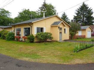 262 SE Tide Ave, Lincoln City, OR