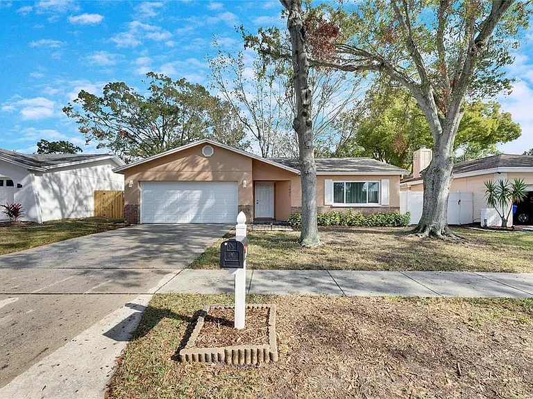 1691 E Orangecrest Ave — Photo 2