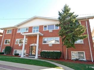 10137 Hartford Ct APT 1A, Schiller Park, IL 60176