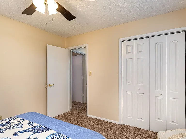 1500 Seminole Dr — Photo 15