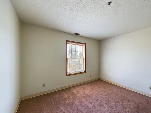 Chesterfield Apartments Photo 1