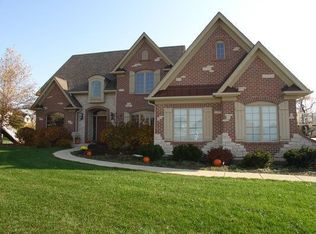 3N723 James Fenimore Cooper Ln, St Charles, IL 60175