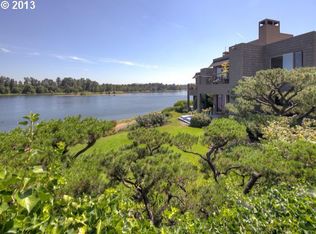 5676 SW Riverpoint Ln, Portland, OR 97239