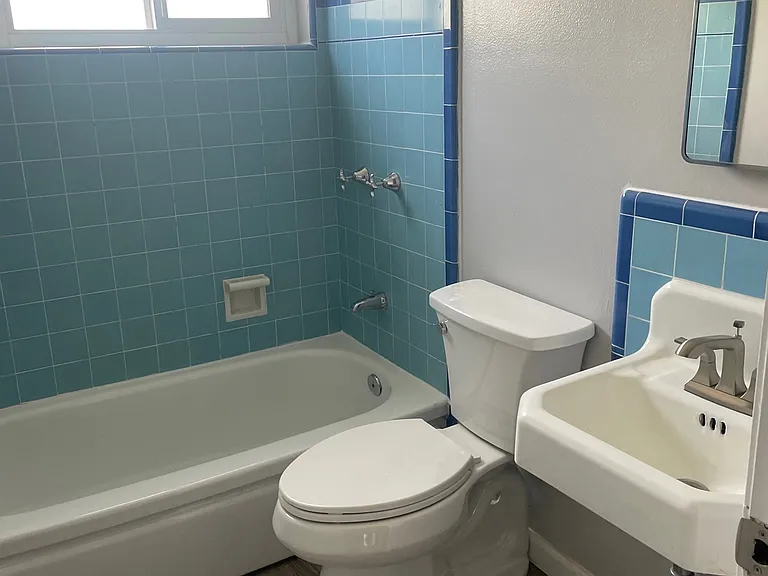 5496 Carlson Dr — Photo 15