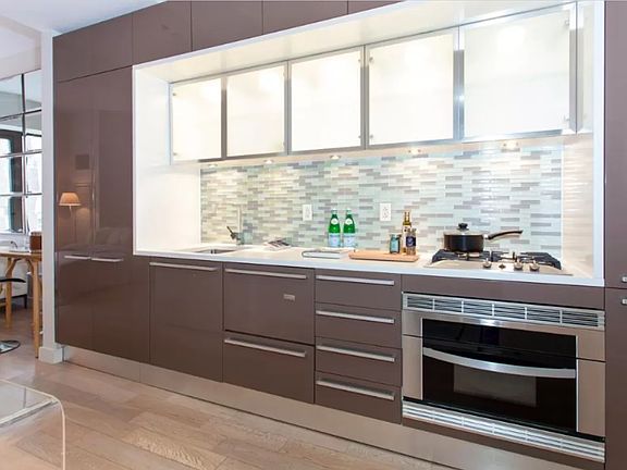 4th image of 75 Wall St APT 32I